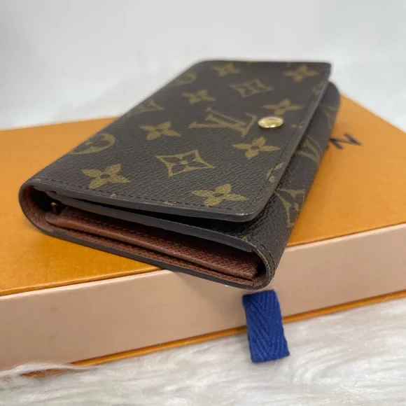 LV Tressor Wallet - Picture 2 of 14